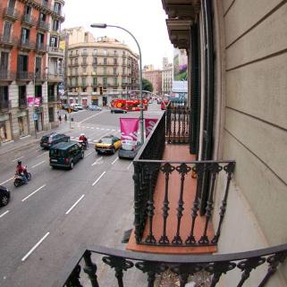 Barcelona youth hostel best youth hostel in center of Barcelona